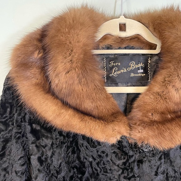 Vintage LEWIS BROS. FURS BROOKLYN Womens Black Fur Crop Winter Jacket Size M/L - Picture 3 of 10
